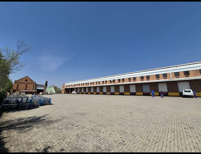 7,988M² WAREHOUSE TO LET IN RANDJESPARK